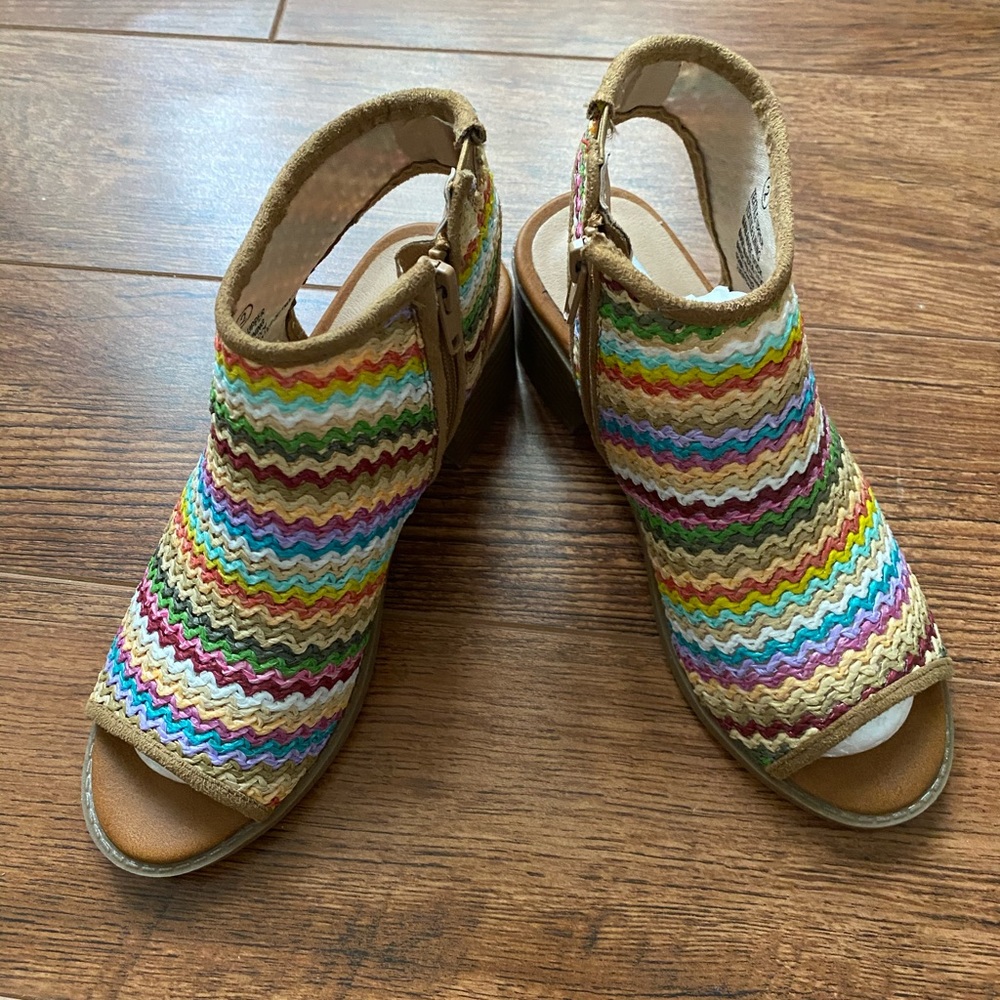 Steve Madden Sandals, size 2 NWOT